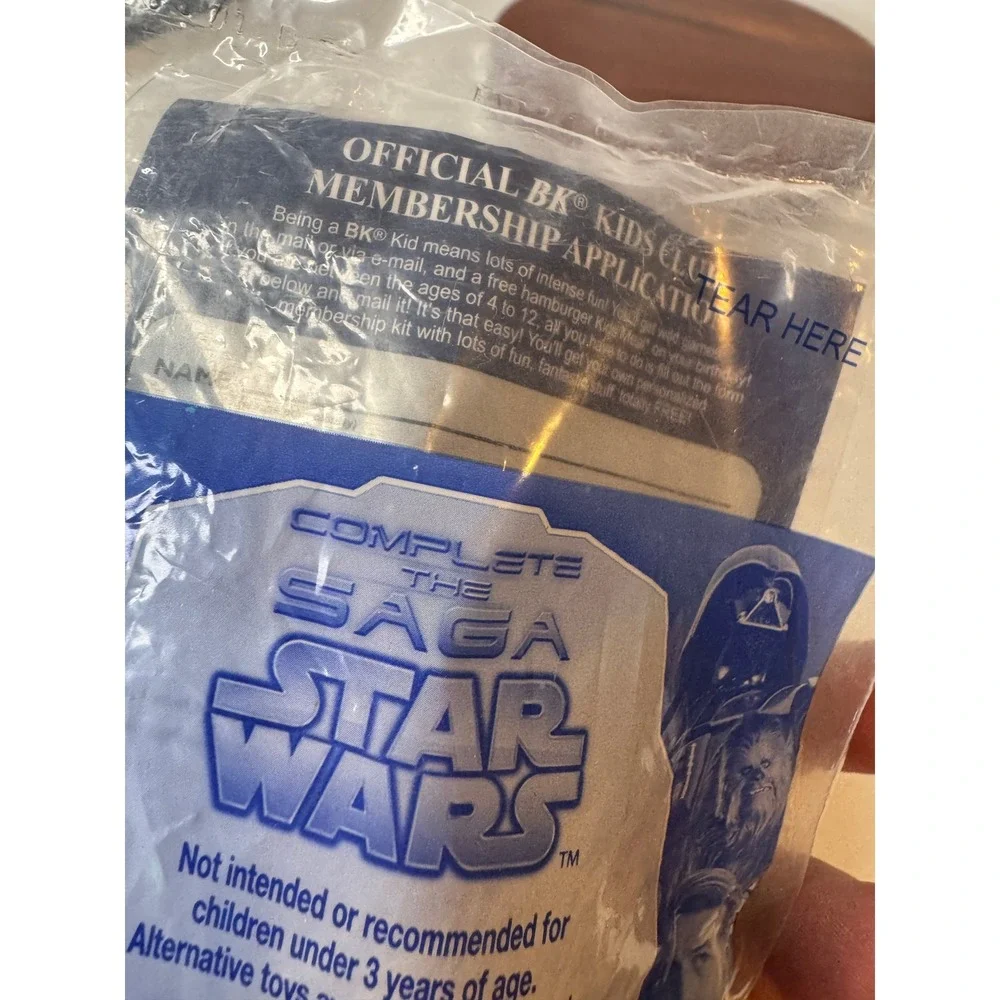 New Sealed Vintage 2005 Star Wars Yoda Magic 8 Ball Burger King Toy